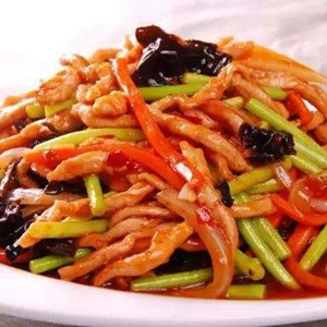 鱼香肉丝的家常做法，调汁学会了就能做出正宗味道