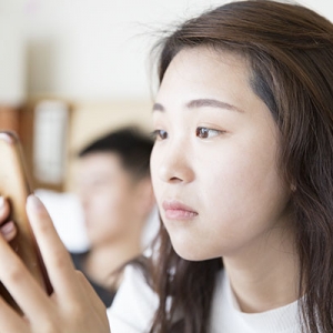 没脑子的傻女人表现