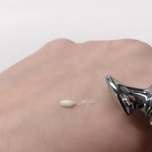 原来这才是眼霜的正确使用方法 眼霜用不对再好的眼霜也没用！ ...