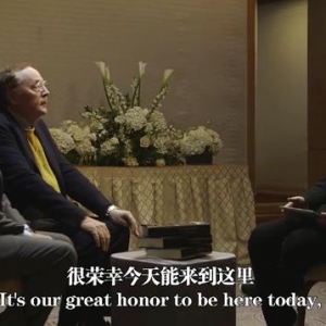 高晓松问克林顿51区是不是真有外星人，克林顿的表情亮了！