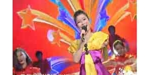 李丹萍小苹果《新年打脸歌》mv视频在线及完整版歌词下载