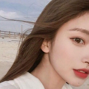 伤感的句子现实又扎心 写给傻傻的自己看透人心吧