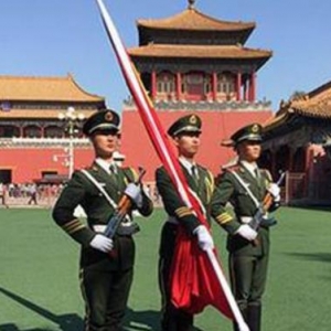 升国旗时心情的句子，描写看到升国旗时感动的心情句子，激动的心情说说句子 ...