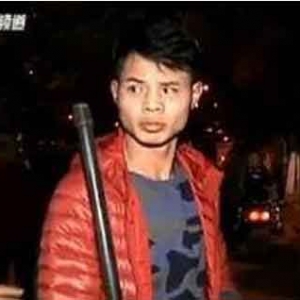 云南昆明小王以1敌8夺回财物，网友评论功夫了得(图文)