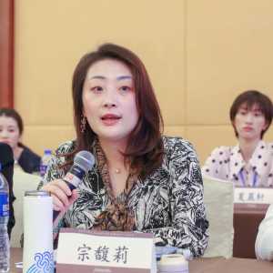 娃哈哈继承人是谁？宗馥莉身价千亿至今未婚！