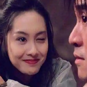 wink是什么意思？女生对你wink是什么意思？