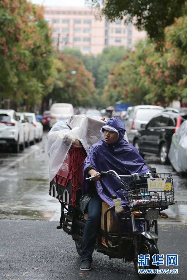 大唐红颜赋 念白逝雨_点绛唇赋登楼 诗词赏析_关于雨的诗词歌赋