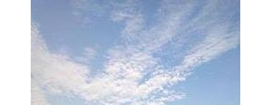 描写天空阴暗的句子,云特别黑的文案？