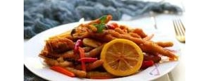 描写家乡美食的句子,描写美食“色香味形”的段落？