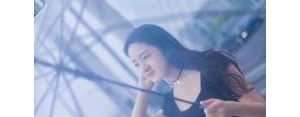 下雨但是很开心的句子,“如晴天，似雨天。”这句话什么意思，暗示什么？ ...