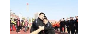 呼啦圈的句子简短,运动会上描写呼啦圈句子？
