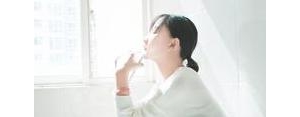 句子快乐的,描写女人开心快乐的金句？
