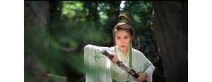 形容侠女的唯美短句,女侠仗剑走天涯的句子？