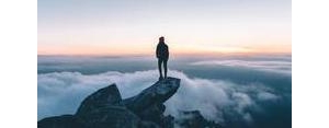 讽刺现实犀利的句子,关于讽刺现实的句子？