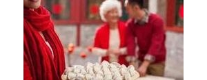 吃年货发朋友圈的句子,有关年货的句子？