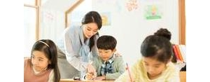 老师鼓励学生的句子,激励教师团队共同努力的句子？