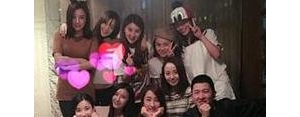 和闺蜜出去聚餐的短句子,和姐妹们聚餐的心情句子？