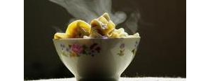 娘心包的饺子短句,妈妈包的饺子感动短语？