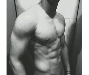 描写男人腹肌的句子,腹肌文案短句干净？