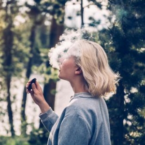 很自责内疚道歉的感动句子,道歉的句子很正式？