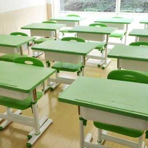 形容教室干净的短句,表示教室干净的句子？