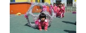 幼儿园小班做游戏的句子,幼儿园游戏文案短句干净治愈？