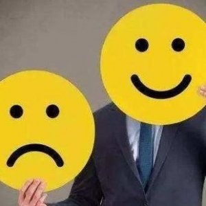 自我调整情绪的句子短句,少抱怨多做事调整心态的句子？