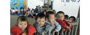 送孩子去幼儿园难过的句子,不能去幼儿园说说？