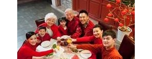 过年吃饭聚餐发朋友圈的句子,家人聚餐发朋友圈的句子？