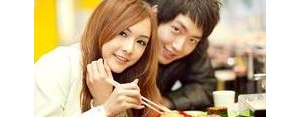 美女与美食的短句,美女和美食唯美句子？