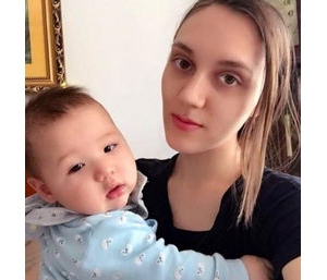形容生完孩子的短句,赞美女人生宝宝的句子？