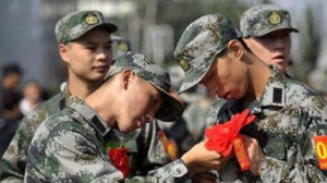当兵的句子青春,当兵青春年华的唯美句子？