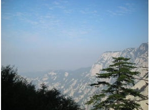 壮观景象的句子,形容大山很壮观的句子？