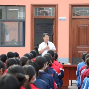 恪守校训，奋发前行—“高考战神”王金战为清北部作专题励志报告