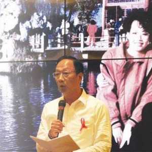 原配逝世三年猎艳5位女星，迎娶小24岁娇妻，风流和深情两不误