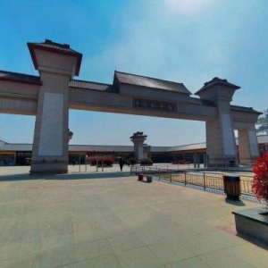 以奔跑的方式迎接牡丹节会：赏花、娱乐为一体，中国牡丹园4月1日正式开园