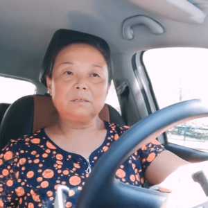 走不出婚姻围城，那个红遍全网的自驾游阿姨，还是要回家