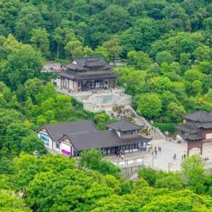 跟着古诗词去旅行，25首写风景名胜的诗词，值得一读