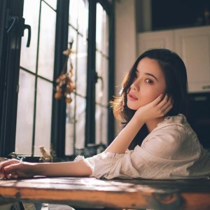 过来人经验：如何跟女生相处，她会对产生兴趣？