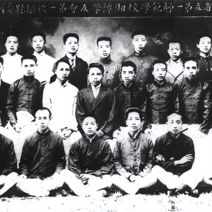 跟随照片感受领袖的伟岸与智慧，整理时间截止到1935年（部分）