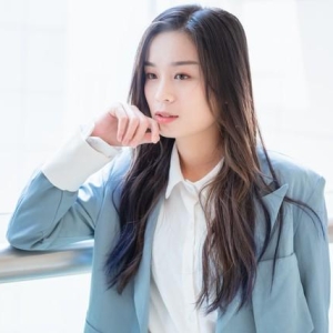 情感故事：一位女性的情感起伏