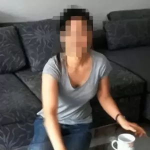 75岁大爷被下药，与女保姆发生关系哀求：我年纪大了你别这样