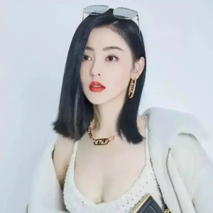 幽默笑话：侄女开学了，我举手要去送小外甥女去上学