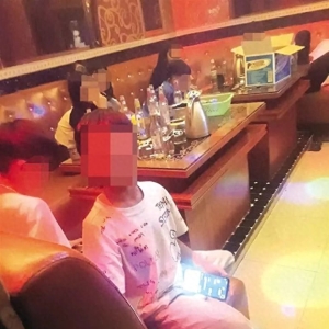 10多个孩子在包厢唱歌！海口这些KTV乱象丛生被曝光