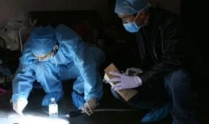 一对母女的情感史，她们的故事远比你想象的“更毁三观”