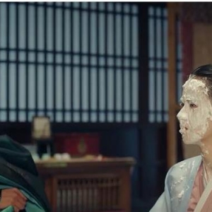 化妆的笑话段子，化了三个小时妆别人还没看呢？