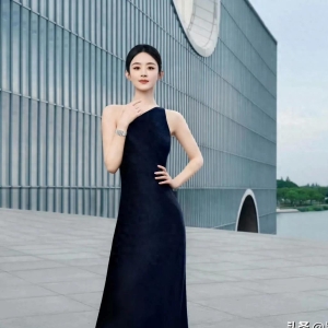 热门娱乐新闻：赵丽颖朱一龙李现迪丽热巴等明星亮相