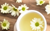 最美古诗词丨十首安然诗词：吃茶读闲书，听雨看落花