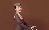 情感故事：在飞机上，意外吻了一个空姐，与她发生一段情