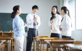 破茧成蝶：高考路上的坚持与奋斗